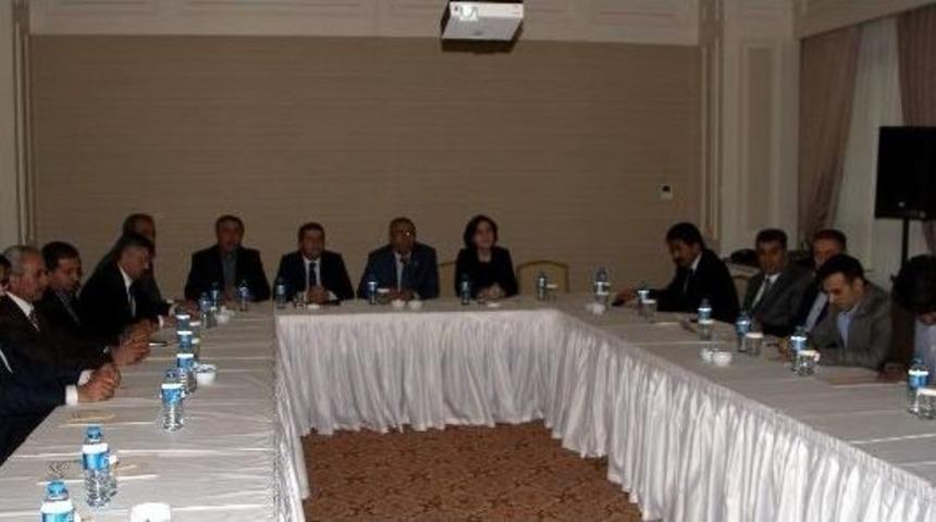 Yy&uuml; Kariyer Geliştirme Merkezi&rsquo;nin Tanıtım Toplantısı