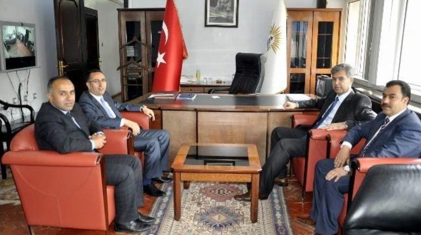 Kaymakam Erkal Yeni Başkan Yılmaz&rsquo;ı Ziyaret Etti