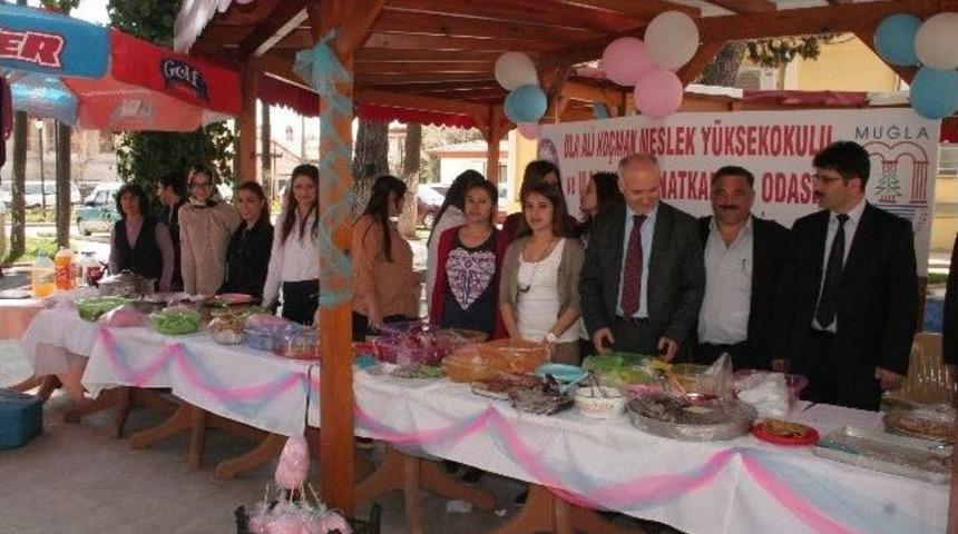 Y&uuml;ksek Okul Yararına Kermes