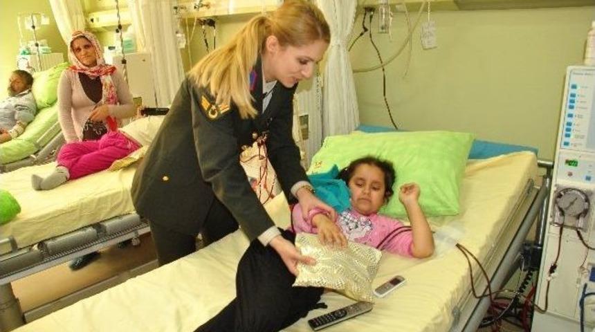 Jandarmadan Hastalara Ziyaret