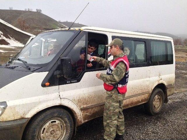 Hakkari’de 25 Yabancı Uyruklu Şahıs Yakalandı