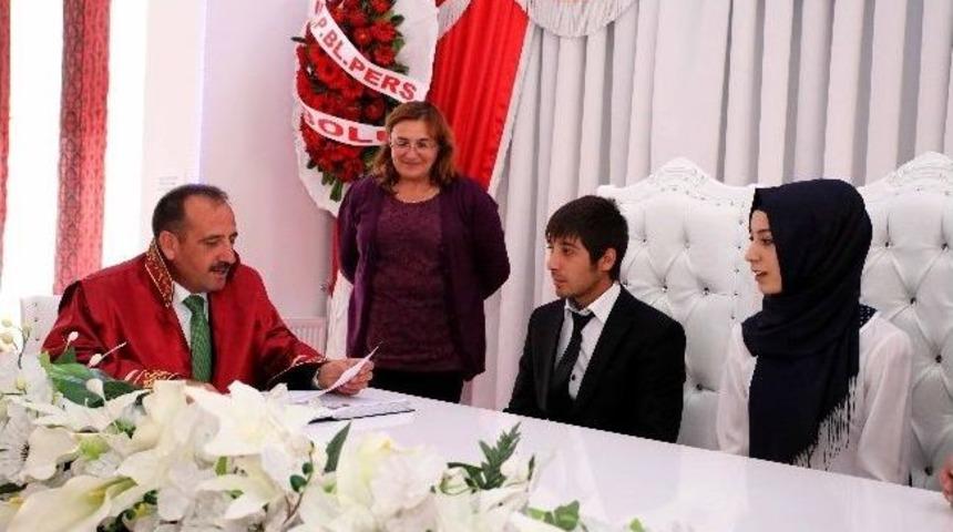 Başkan Duruay İlk Nikahını Kıydı