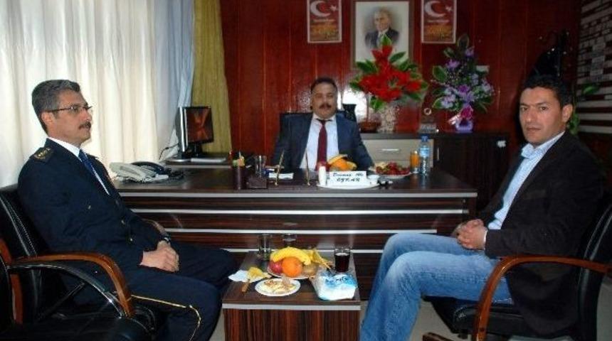İl Emniyet M&uuml;d&uuml;r&uuml; Salmaner, Kahta Emniyet M&uuml;d&uuml;rl&uuml;ğ&uuml;&rsquo;n&uuml; Ziyaret Etti