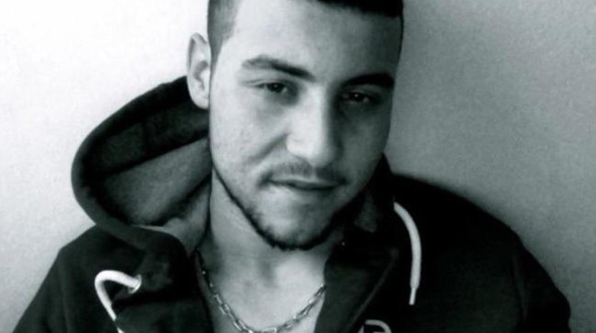 Kick Boks&ccedil;u Gen&ccedil; Kalbine Yenik D&uuml;şt&uuml;