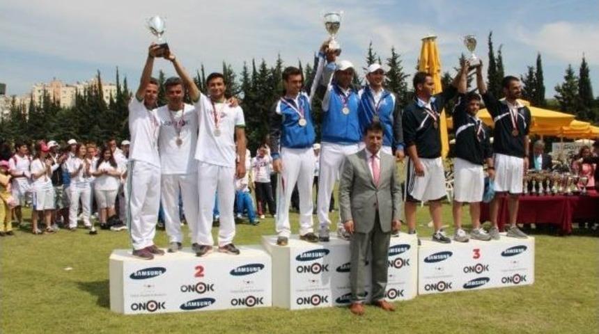 B&uuml;y&uuml;kşehir Ok&ccedil;uları İzmir'in Gururu