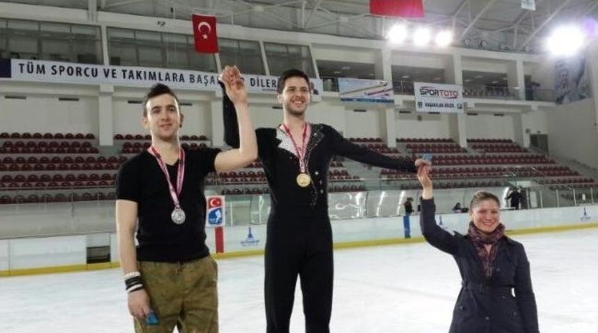 Buz Patenciler Zoru Başardı