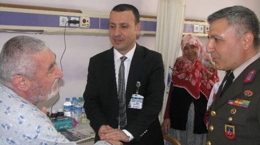 Karsavuran'dan Hastalara Moral Ziyareti