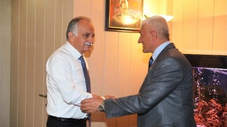 Başkan Karabağ'a İlk Ziyaret Dadaş D&ouml;rtler'den