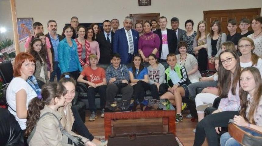 Altı Avrupa &Uuml;lkesinin &Ouml;ğrencileri Kozan&rsquo;da