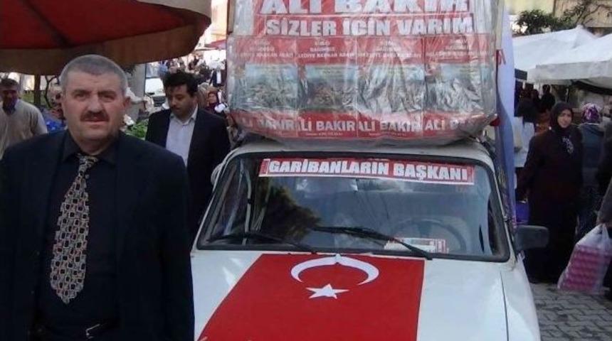 Se&ccedil;ime Renk Katan Bağımsız Adaya Plaket Verilecek