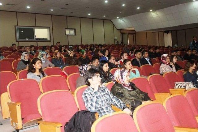 Yyü’de ‘kariyer Yolunda Başarı’ Konferansı