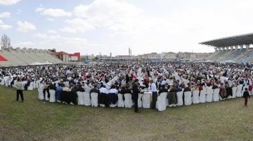 Sincan&rsquo;da Birlik Ve Beraberlik Buluşması