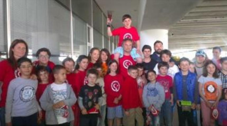 15 Yaşındaki Urlalı Rasim Yaşar Asya Şampiyonu Oldu