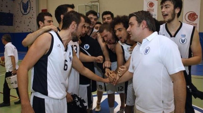 Yaşarlı Basket&ccedil;iler Şampiyonluk Yolunda