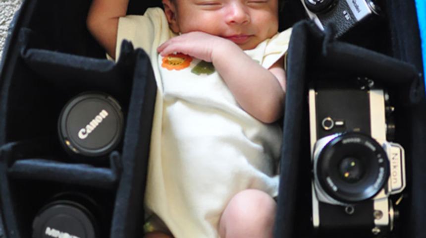 Fotoğraf&ccedil;ı ailenin bebek fotoğrafı b&ouml;yle olur!