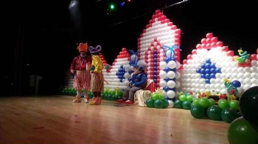 K&uuml;tahya Polisi 6 Bin &Ccedil;ocuğu Tiyatro İle Buluşturdu