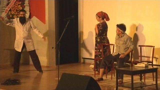 K&uuml;tahya Polisi 6 Bin &Ccedil;ocuğu Tiyatro İle Buluşturdu 2