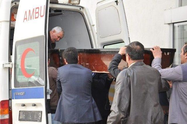 Otopsisi Tamamlanan Mert in Cenazesi Kars’a Gönderildi 1