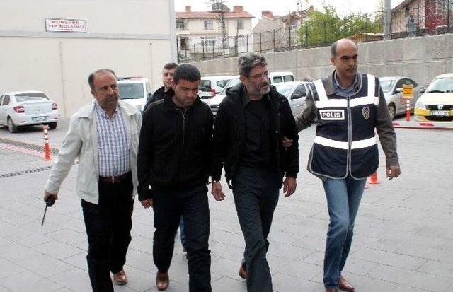 Sevgilisini Döverek Öldürmüş 2