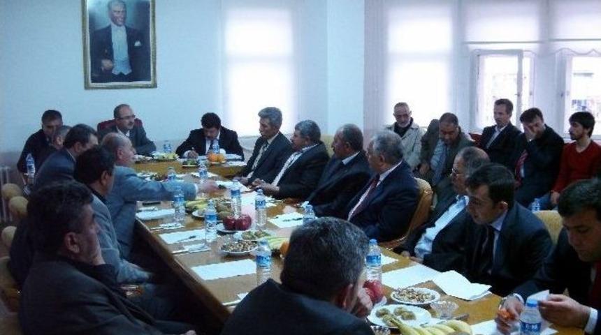 B&uuml;nyan Belediye Meclisi İlk Toplantısını Yaptı