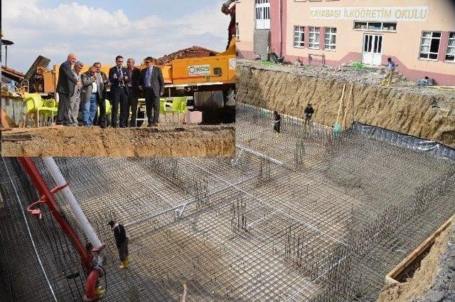 16 Derslikli Kayabaşı İlk&ouml;ğretim Okulunun Temel Betonu Atıldı 1