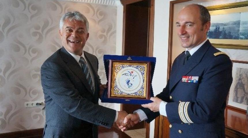 Fransız Gemi Komutanı'ndan Başkan Acar'a Ziyaret