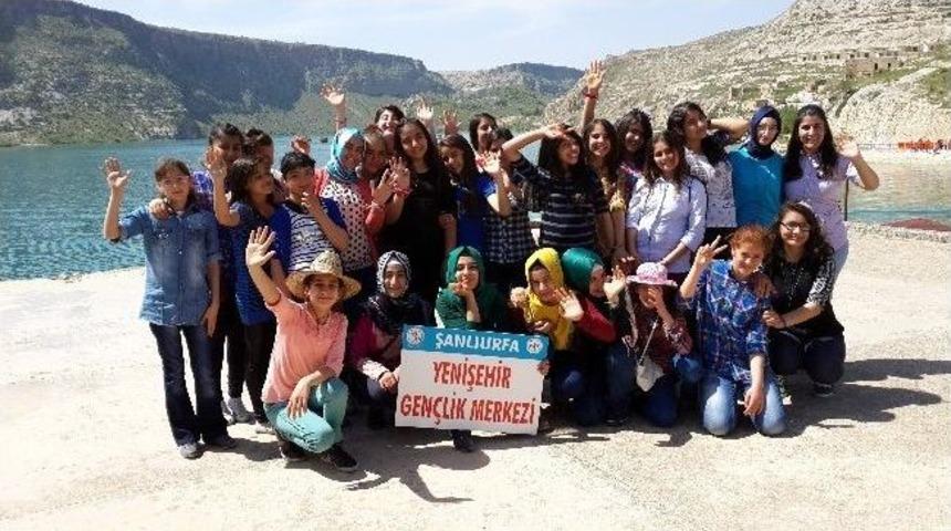 Halk Oyunları Ekibinden Turistik Gezi