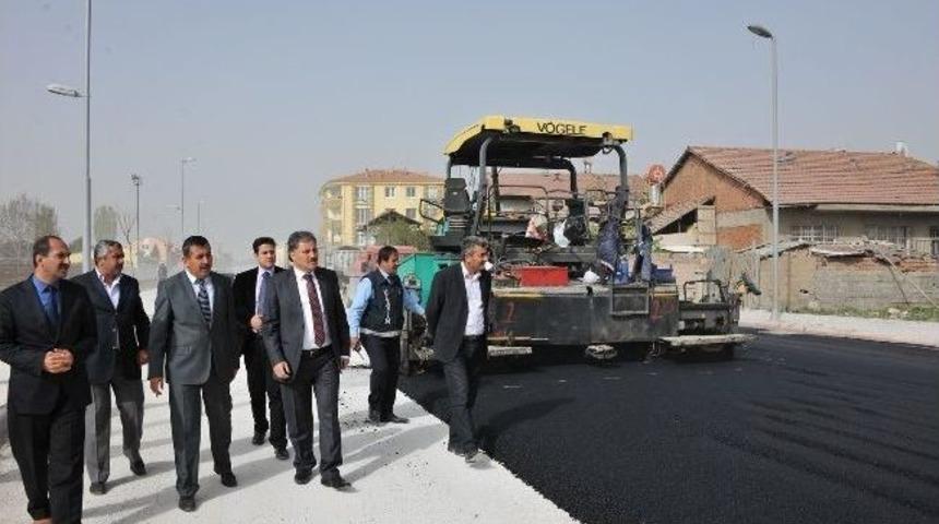 Malatya B&uuml;y&uuml;kşehir Belediye Başkanı Ahmet &Ccedil;akır, Yol &Ccedil;alışmasını İnceledi