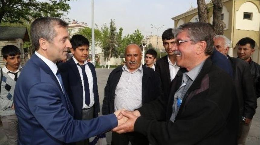 Başkan Tahmazoğlu Taksicileri Ziyaret Etti