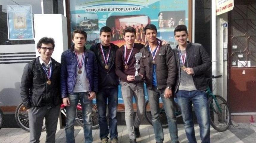 Halı Sahanın Şampiyonu İmam Hatip Lisesi Oldu