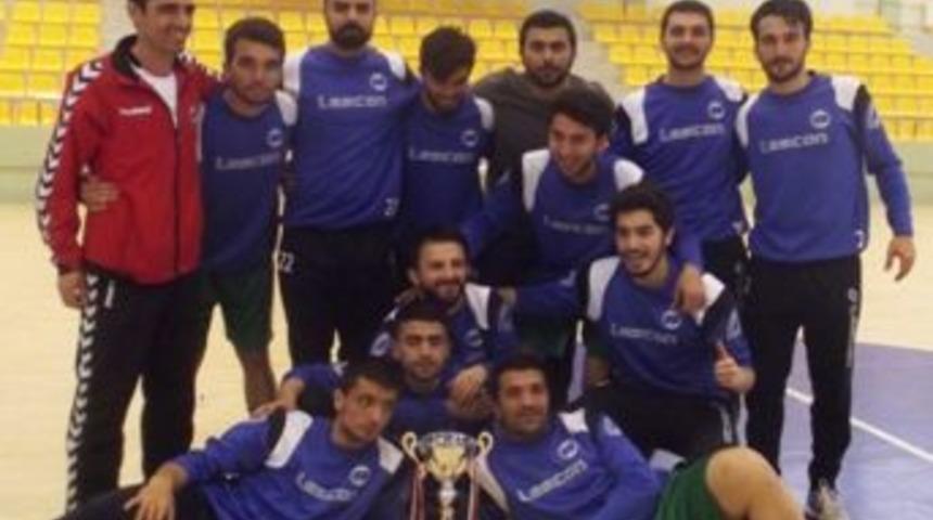 Km&uuml; Futsal Takımı Şampiyon Oldu