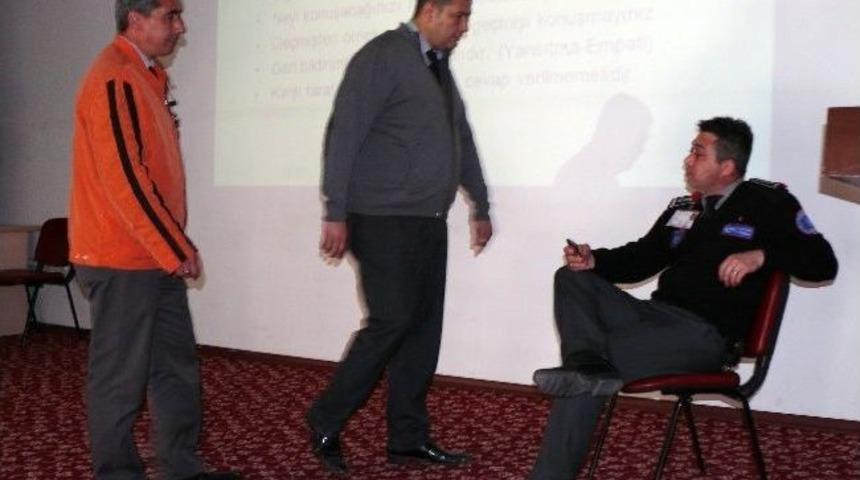 Devlet Hastanesi Personeline İletişim Eğitimi