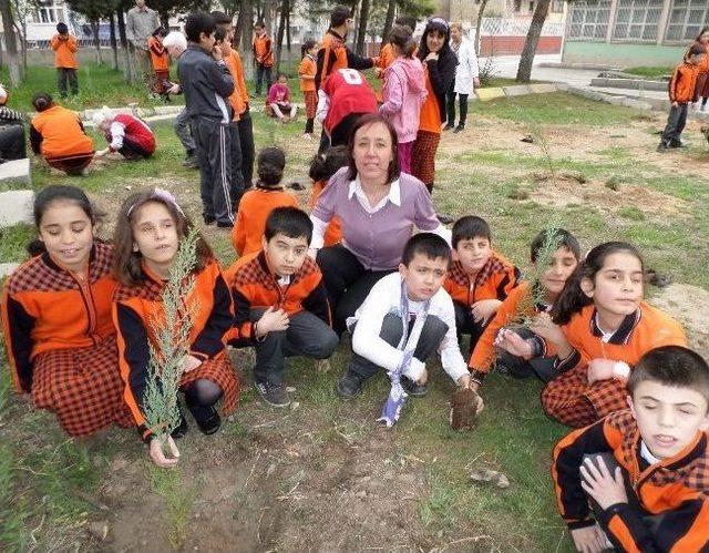 G&ouml;rme Engelli &Ouml;ğrencilerden &Ouml;rnek Davranış 1