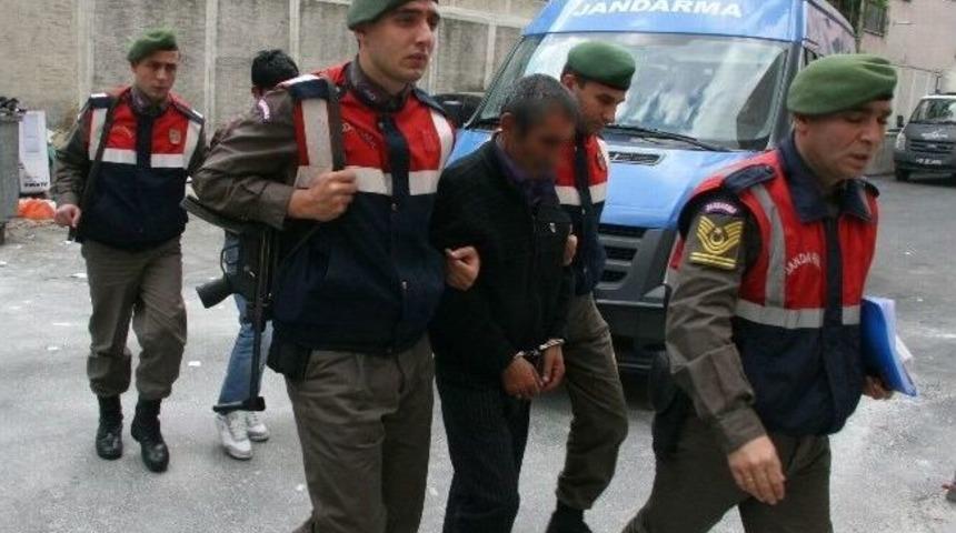 Damatlarını &Ouml;ld&uuml;rd&uuml;kleri İddia Edilen Baba Ve Oğlu Adliyeye Sevk Edildi