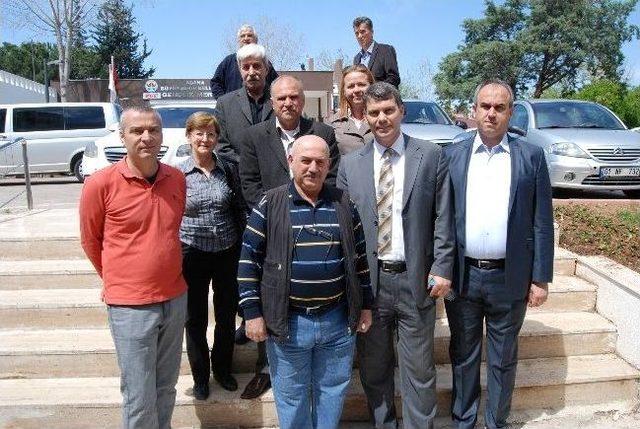 Adana Bosna Derneği Başkanlığına Ferhat Celil Gezer, Seçildi