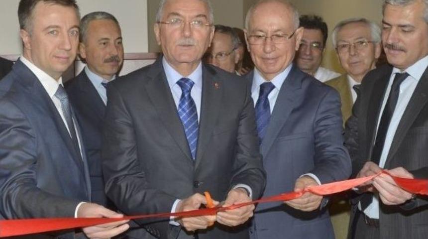 Esog&uuml; Diş Hekimliği Fak&uuml;ltesi Fantom Ve Preklinik Laboratuvarları Hizmete Sokuldu