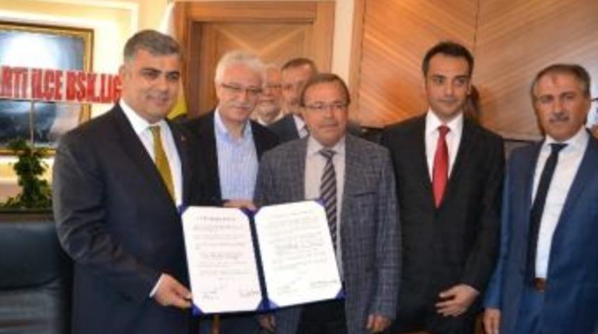 Ereğli Belediye Başkanı &Ouml;zg&uuml;ven G&ouml;revine Başladı