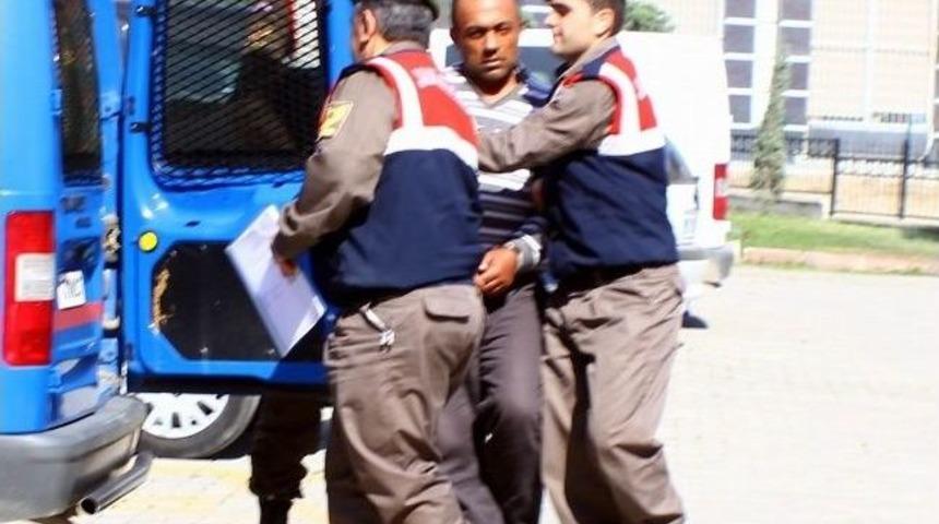 Eşini Yastıkla Boğan Zanlı Tutuklandı