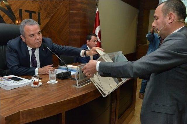 Konyaaltı nda İlk Meclis Toplantısı 2