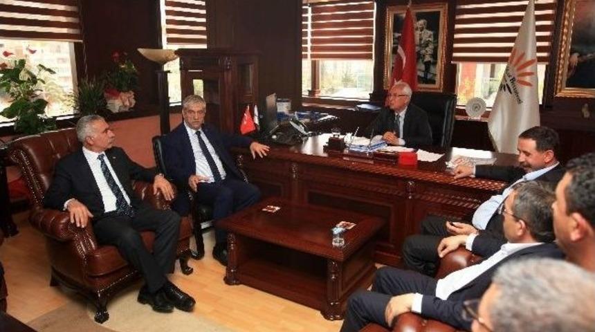 Sendikacılardan Başkan Selvitopu'na Tebrik