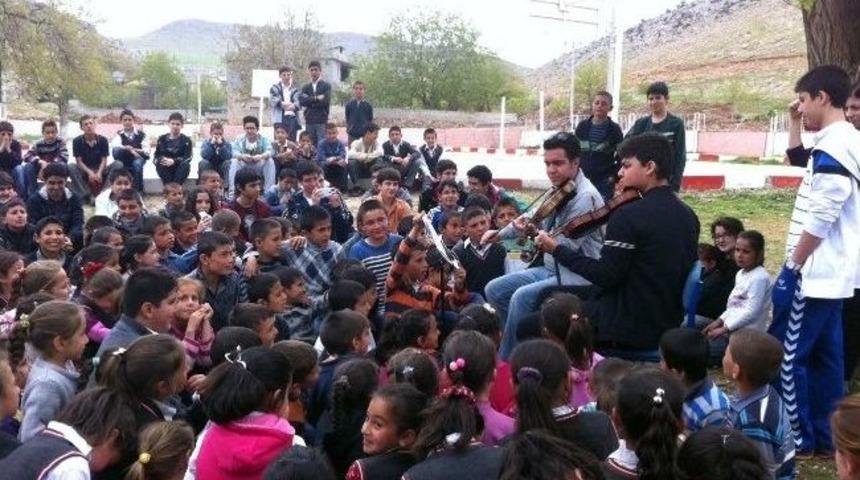 &Ouml;zel Sanko Liseleri &Ouml;ğrencileri K&ouml;y Gezisi İle Baharı Karşıladı