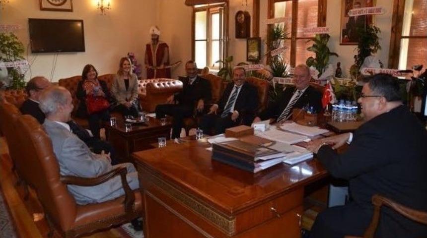 Belediye Başkanı Selim Yağcı&rsquo;ya Ziyaretler Devam Ediyor