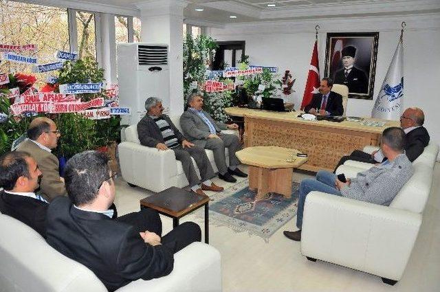 Başkan Akkaya&rsquo;ya Tebrik Ziyaretleri S&uuml;r&uuml;yor 1