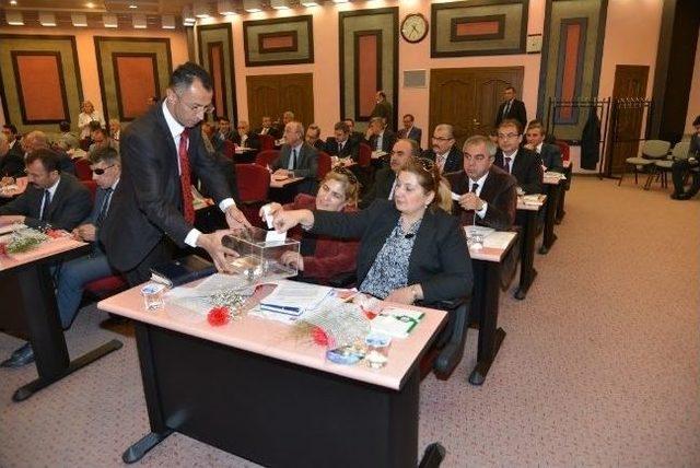 Melikgazi Belediyesi'nde Meclis Görev Dağılımı Yapıldı