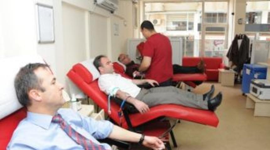&Ccedil;orum Belediyesi Personelinden Kan Bağışı