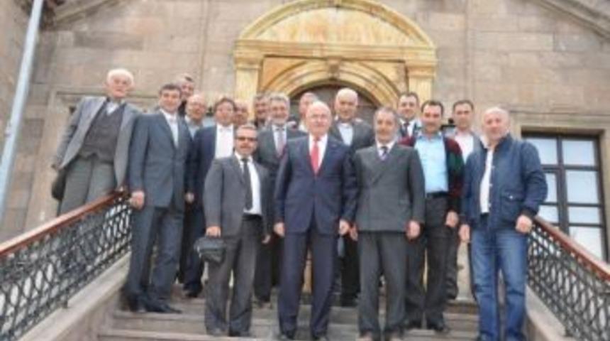 Yeni Se&ccedil;ilen Mahalle Muhtarlarından Başkan Yıldız&rsquo;a Ziyaret