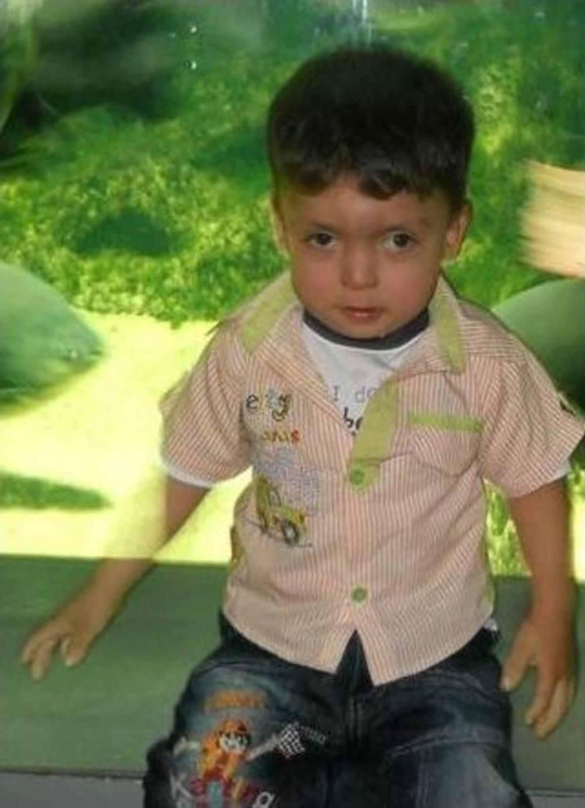 3.5 Yaşındaki &Ccedil;ocuk 10'uncu Kattan D&uuml;şerek Hayatını Kaybetti