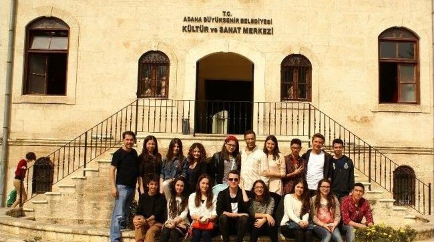 Gkv Liselerinin Girişimci &Ouml;ğrencileri &lsquo;liseliler Kendini Kentini Keşfediyor Projesi&rsquo;ne Katıldı