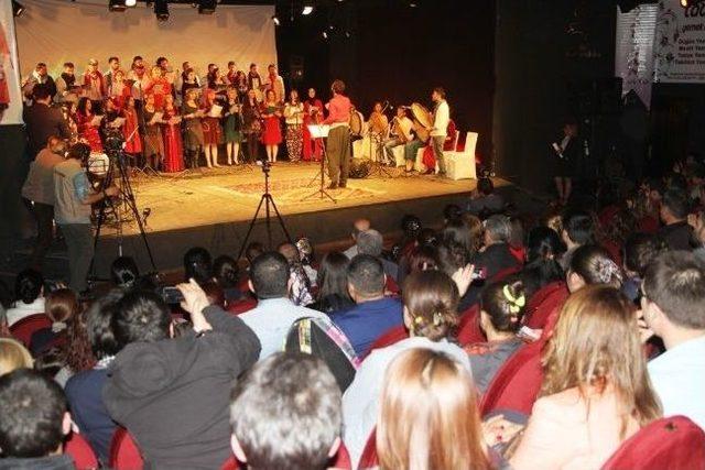 Van da 10 Dilde Konser 1