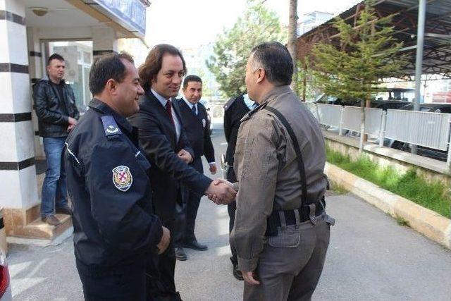 Jandarma&rsquo;dan Polise Yaş Pasta 1